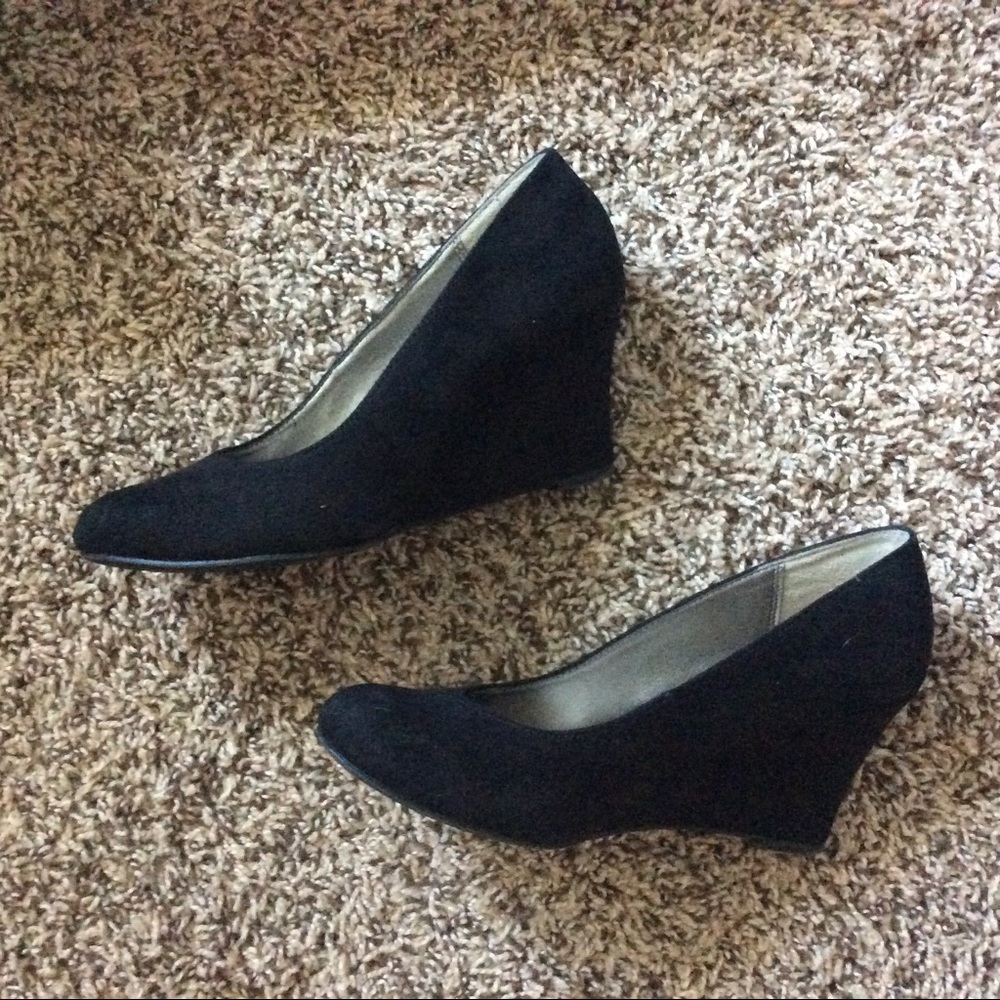 Women’s Black Wedges